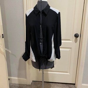 Peter Nygard Blouse, Petite Med., black white, cream great condition